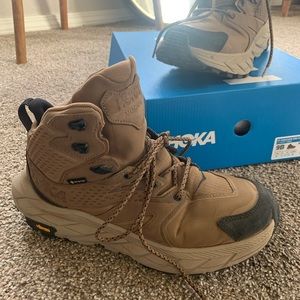 Hoka Anacara Hiking Boots Size 9